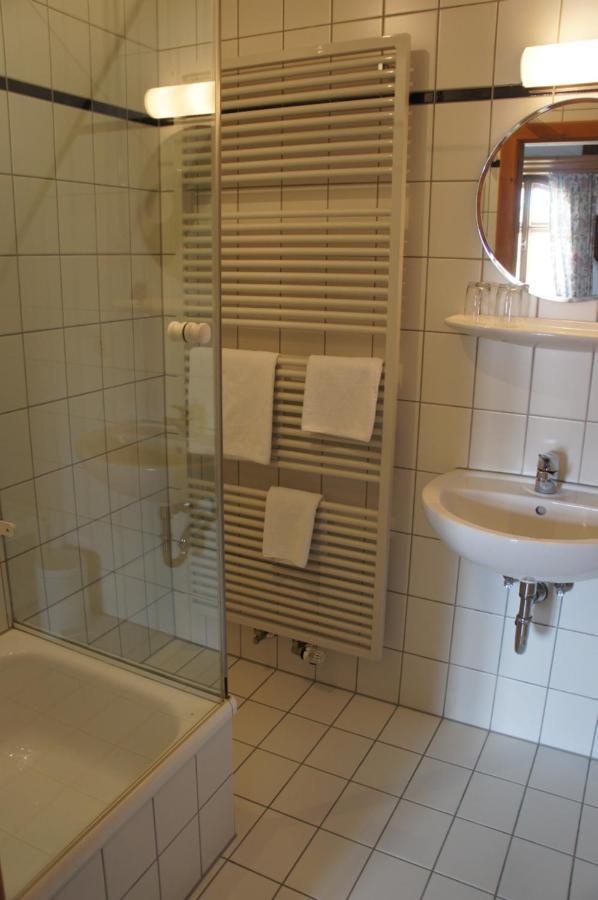 ארלנגן Hotel Schwarzer Adler מראה חיצוני תמונה